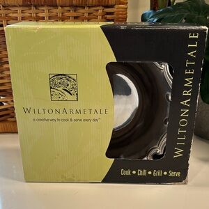 Wilton Armetale Viceroy Small Bowl Juan Vela Studio Ed. #372035 NEW